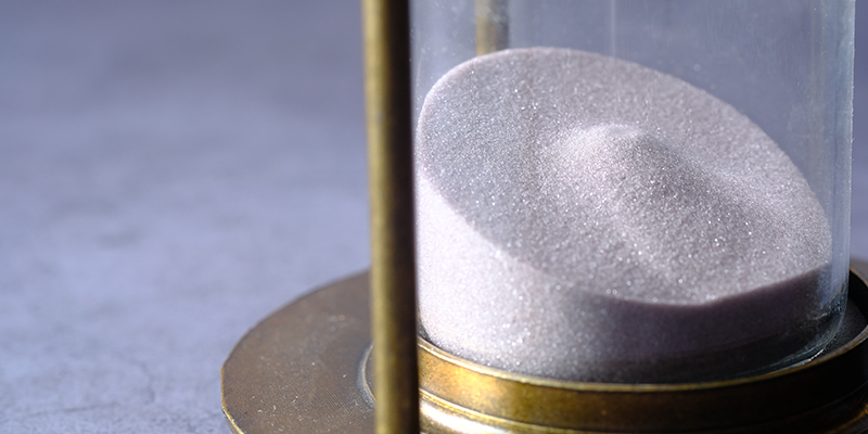 hourglass-running-out-symbol-succession-issues-family-business.